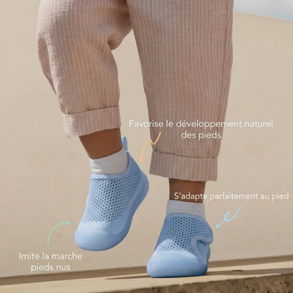 Les chaussures qui laissent le pied de ton bébé se développer naturellement